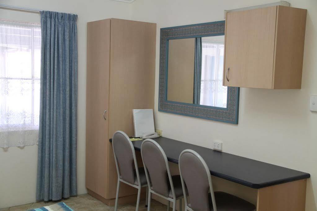 Border Motel Goondiwindi Bagian luar foto